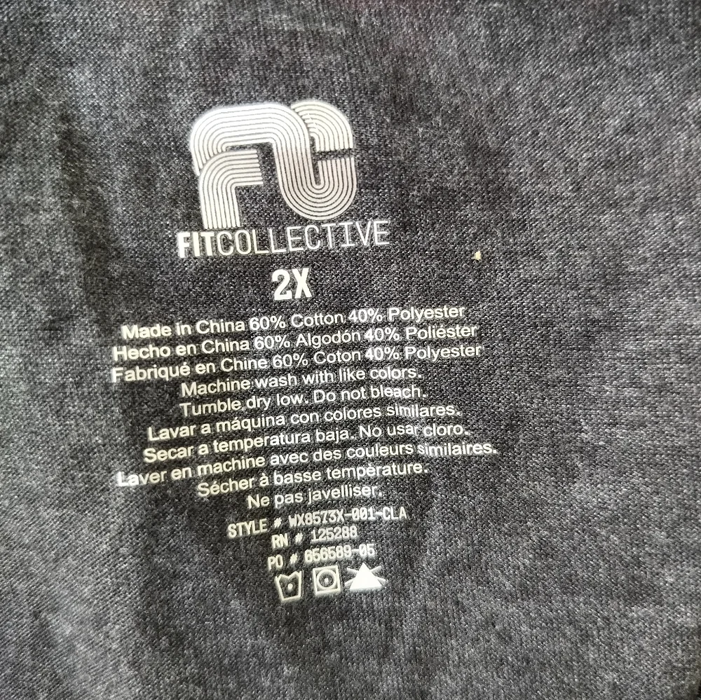 NWT Women's Plus 2X Charcoal V-Neck Active Tee - Picture 4 of 5